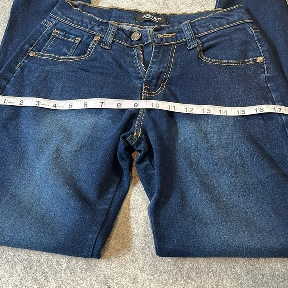 Burberry Dark Wash Denim, Size 5. - Picture 8 of 11